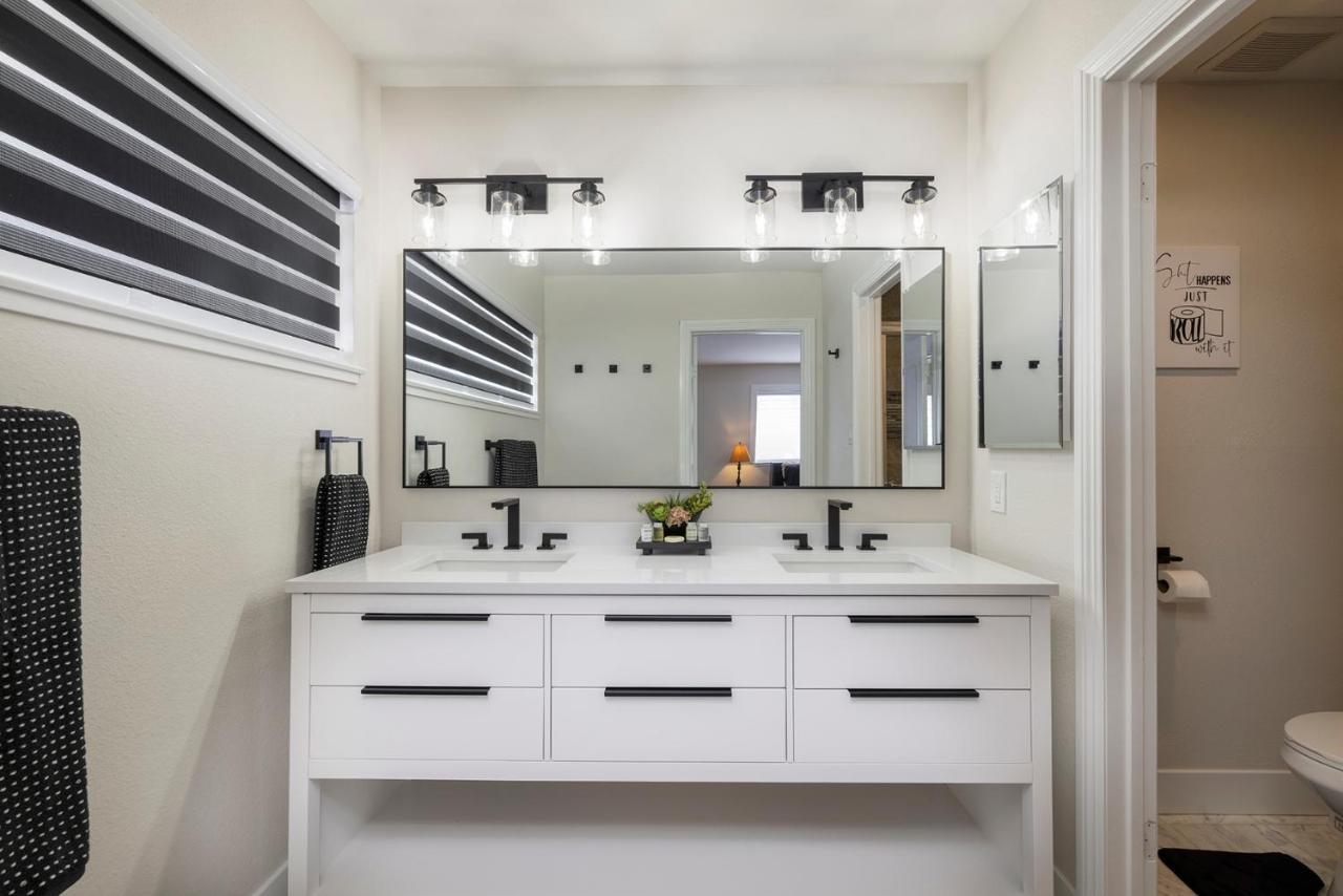 Single Story Minutes From Summerlin With Rv Parking & Dog Friendly Las Vegas Eksteriør bilde